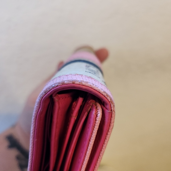 💯 AUTHENTIC MCM WALLET - Picture 5 of 16